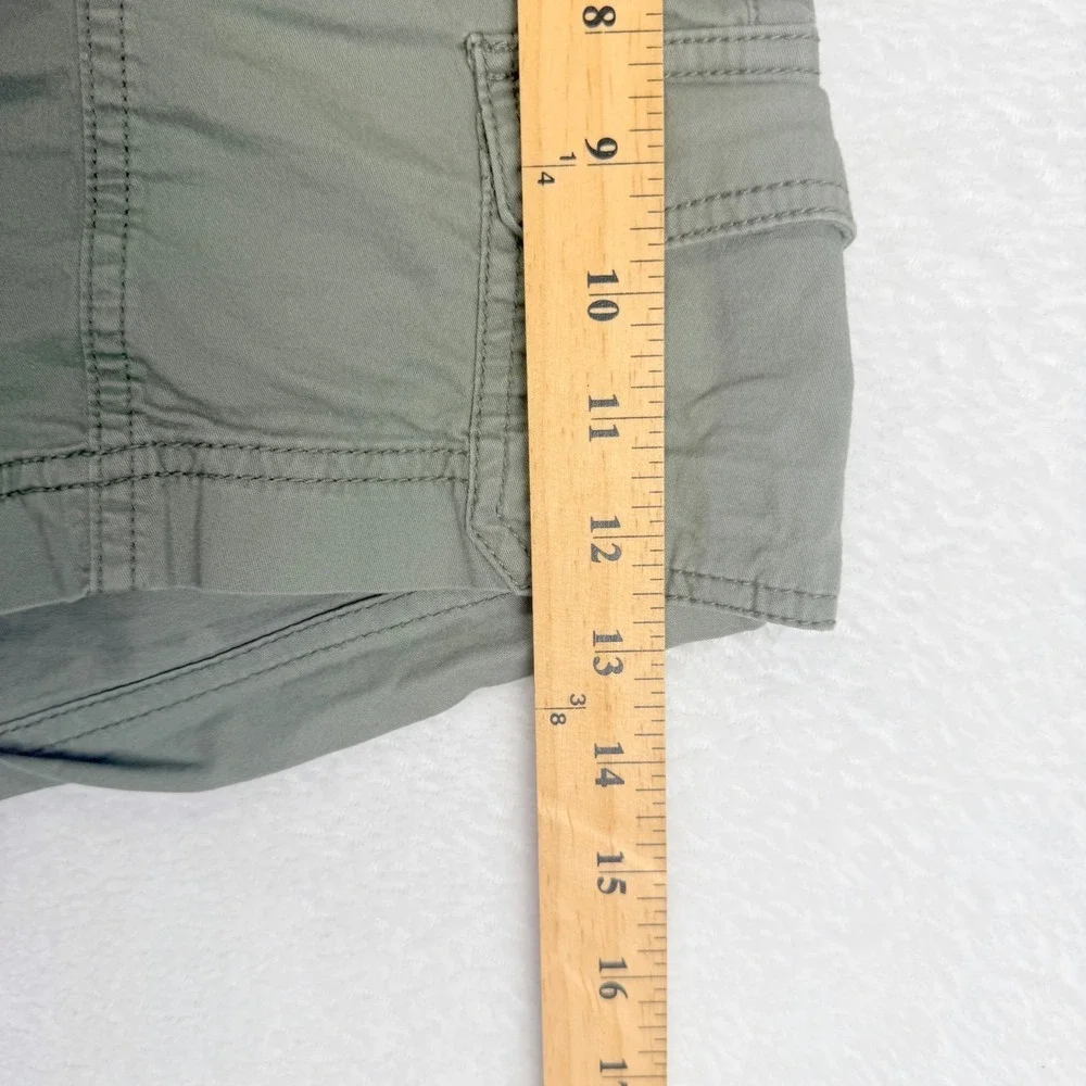 Hollister Ultra High-Rise Mom Shorts Olive Green Cargo Utility Womens Medium